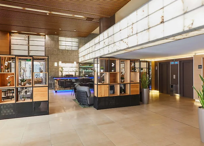 Silken Puerta Hotel