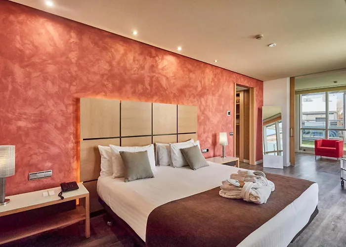 Hotel Silken Puerta