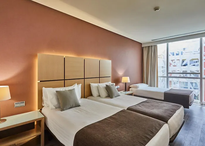 Hotel Silken Puerta