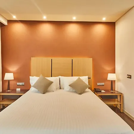 Silken Puerta Otel 4*