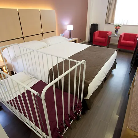 Silken Puerta Otel 4*