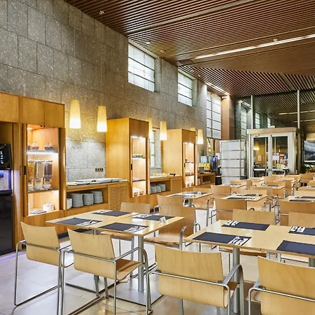 シルケン プエルタ ホテル