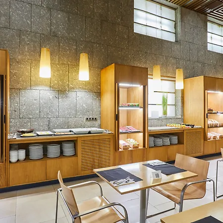 シルケン プエルタ ホテル 4*