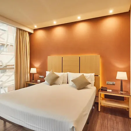 シルケン プエルタ ホテル