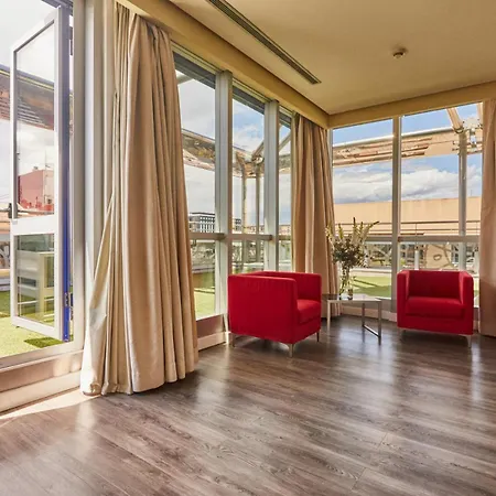 ホテル シルケン プエルタ