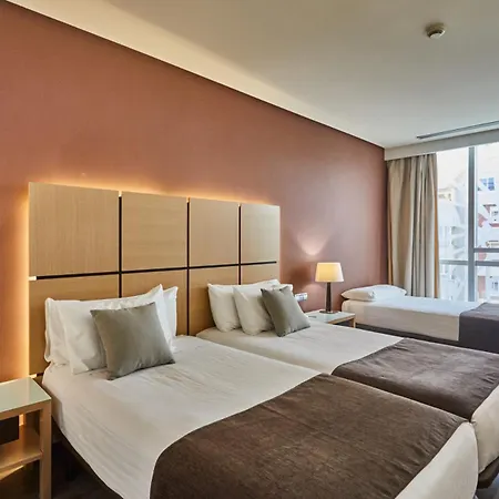 ホテル シルケン プエルタ