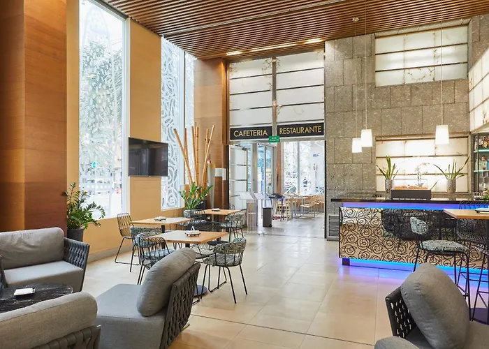 Silken Puerta Ξενοδοχείο 4*