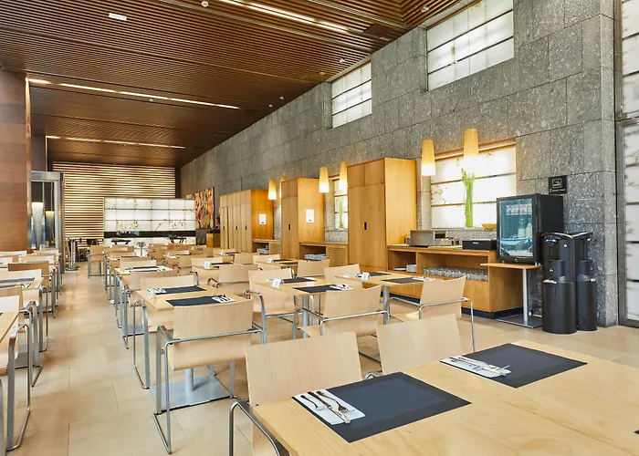 Silken Puerta Ξενοδοχείο 4*