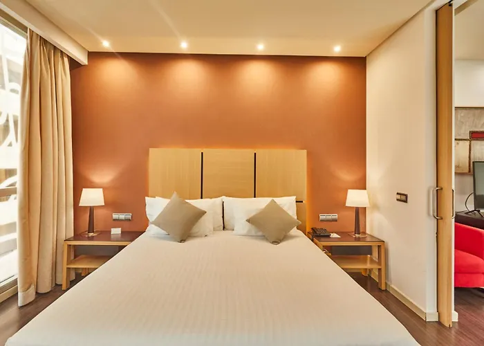 Silken Puerta Ξενοδοχείο 4*